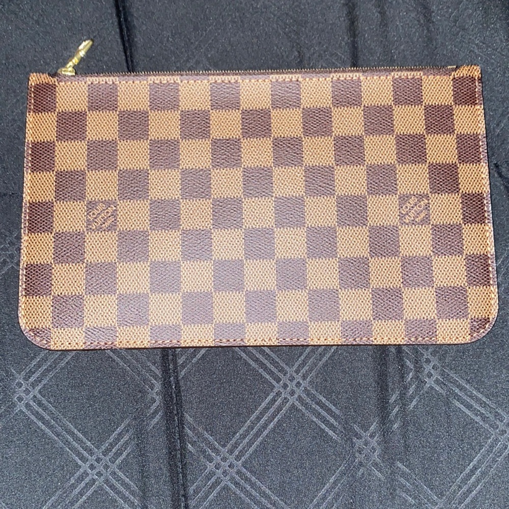 Louis Vuitton Pochette